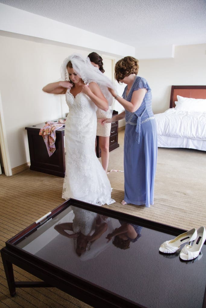 The clean room allows the focus to be drawn to the action instead of a distracting background. 