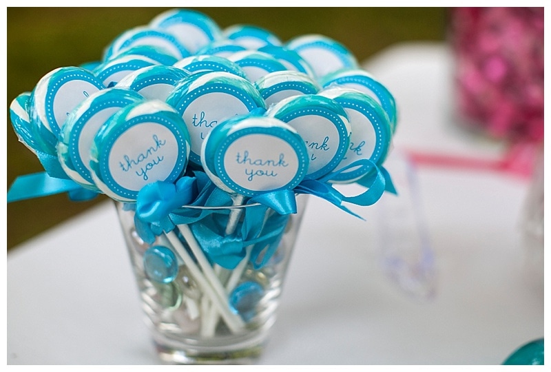 A sweet treat to thank the sweet people who attended the wedding of this sweet couple. 