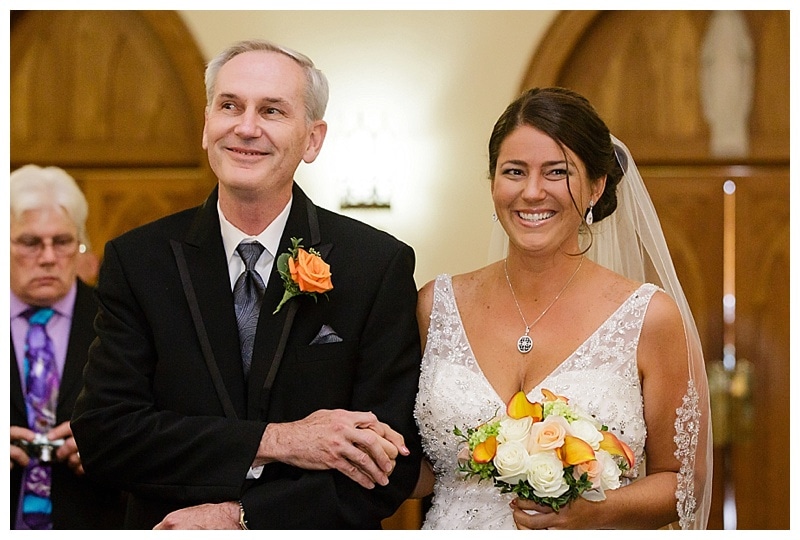 Carolyn was all smiles as she walked toward the altar.