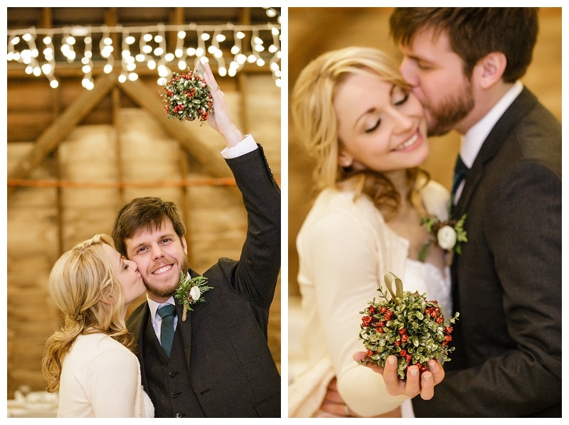 No December wedding could be complete without some mistletoe incited kisses. 
