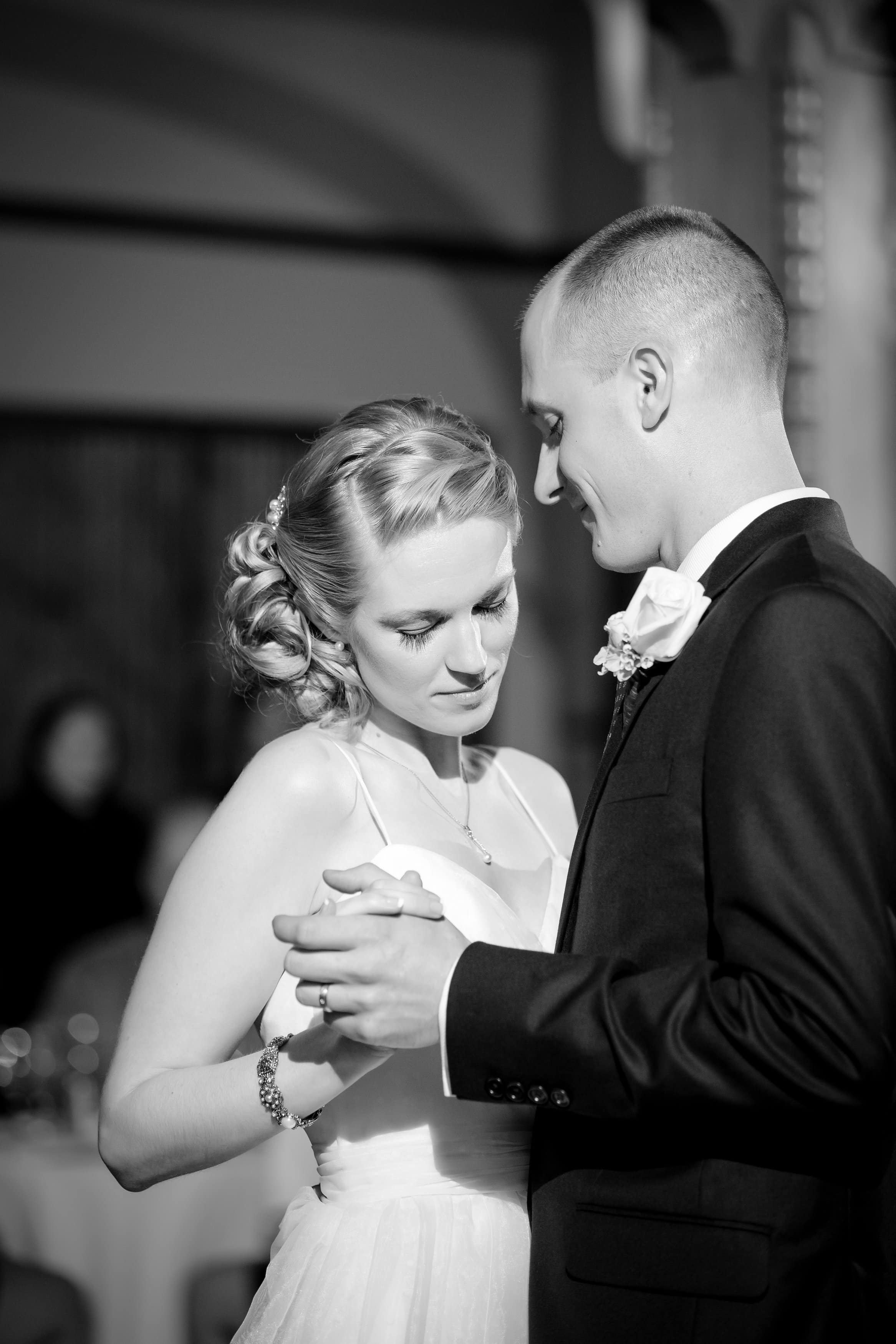 Unconscious Husband Meet Her Love In Silence - iovvbqw