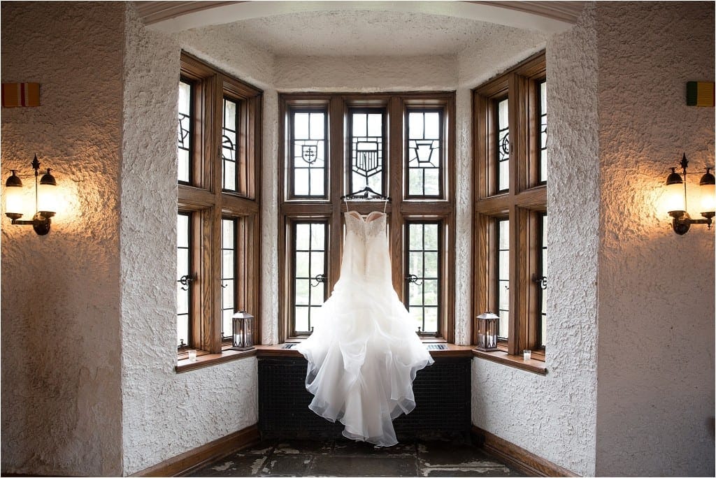 Merion Tribute House Blush and Gold Wedding 2