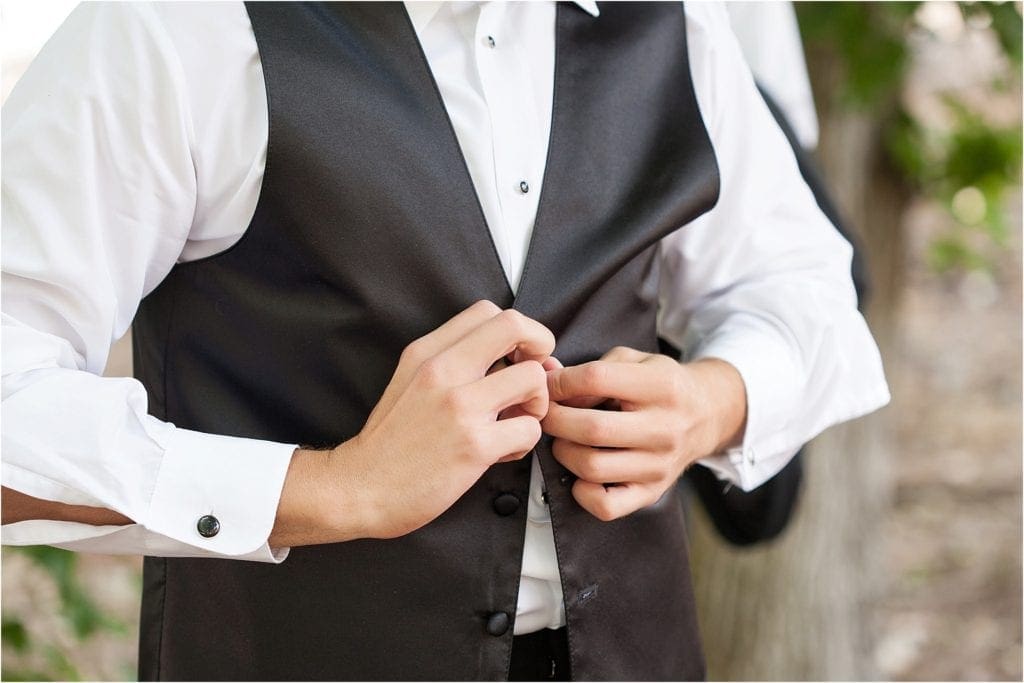 Berkshire Country Club wedding photos of groom getting ready