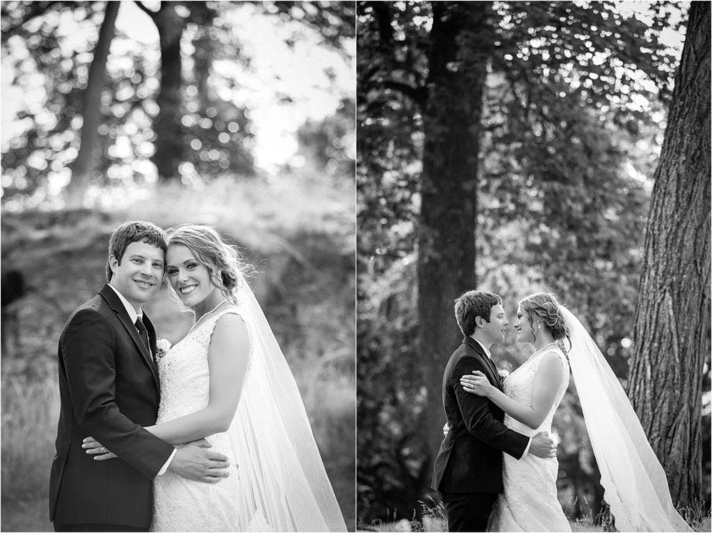 Black and white photos for your wedding day offer timeless photos for many years to cherish, even for outdoor photos you should have some black and white portraits