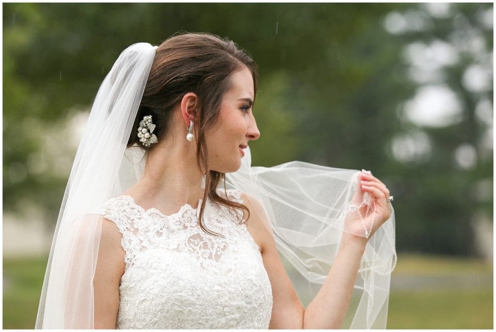 Rain drops on wedding day, wedding at La Massaria 