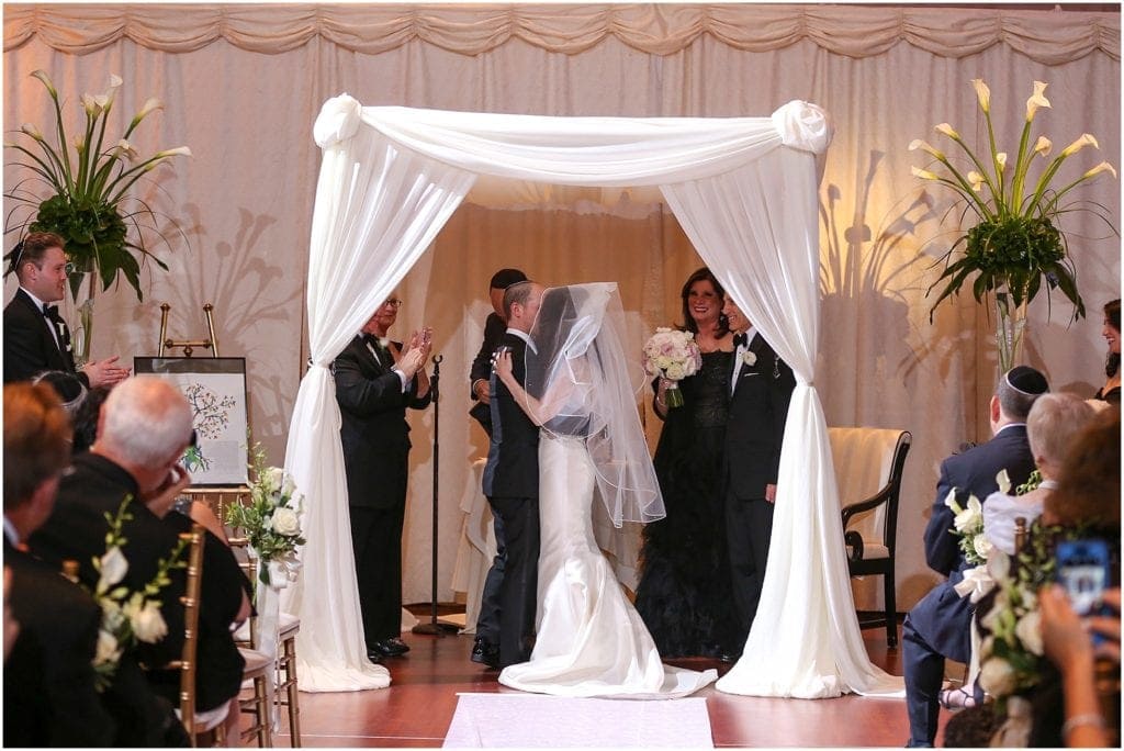 Elegant beautiful wedding ceremony at Union Trust in Philadelphia 