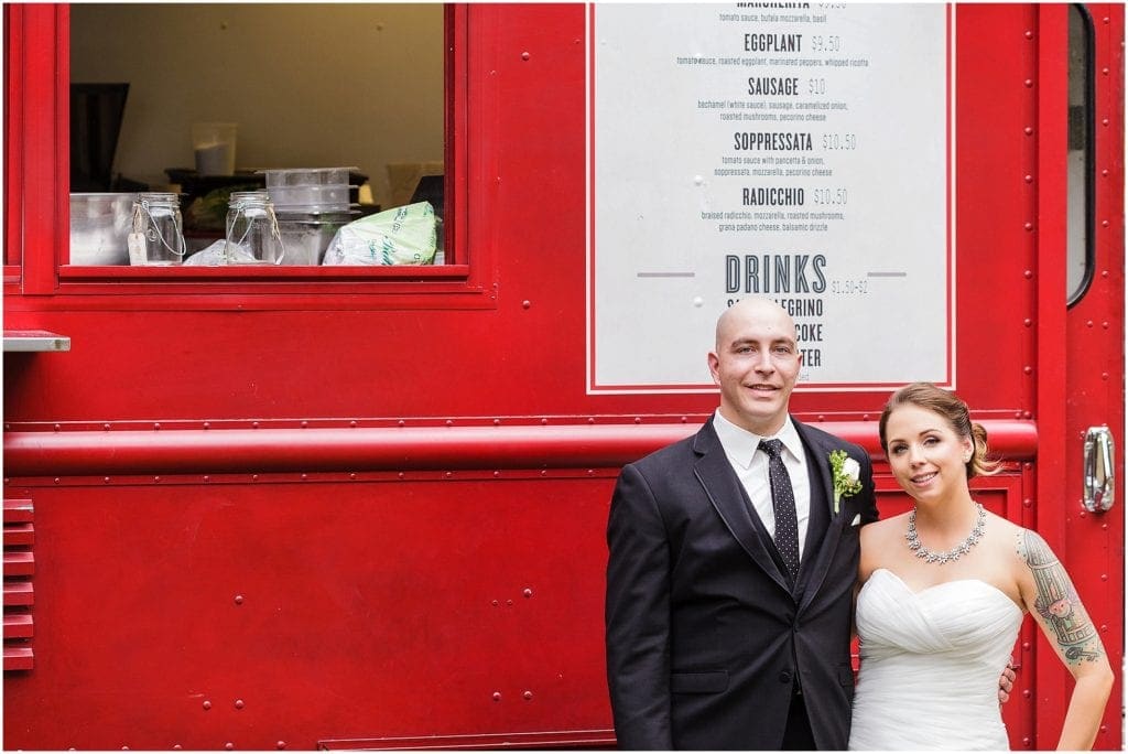 Love this red food truck for outdoor wedding 
