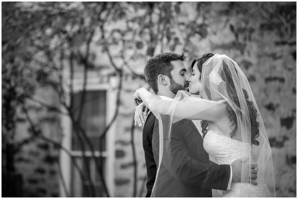 How stunning is this black and white photo at Huntingdon Valley Country Club ? Ashley Gerrity is truly one of the best Philly wedding photographers 