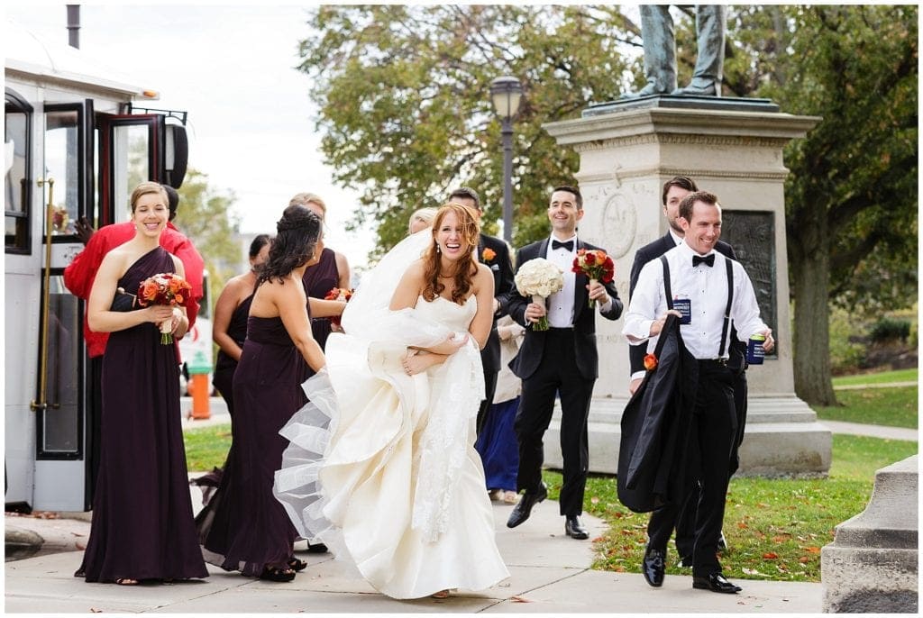 candid wedding photos in Philly 