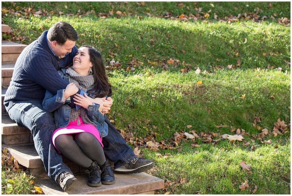 What to wear for fall engagement photos in Delaware 