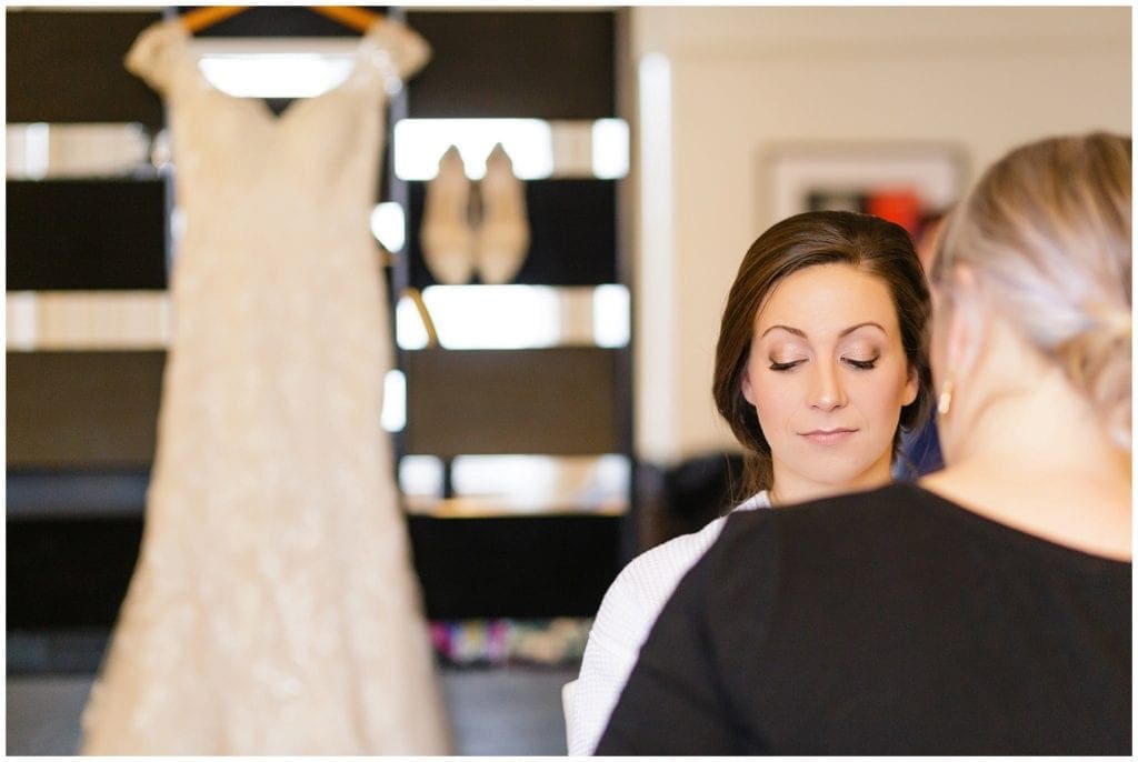 Photo of bride getting ready at Loews Philadelphia Hotel