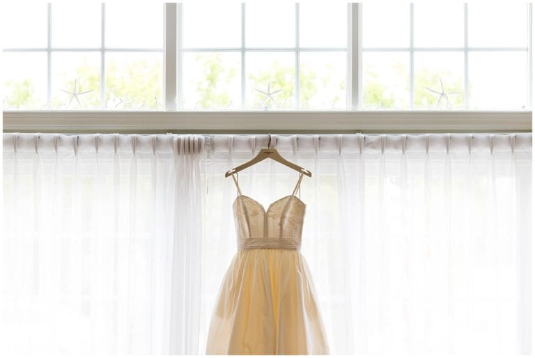 Wedding Wednesday | Avalon Beach and Yacht Club Wedding | Katie Messina ...