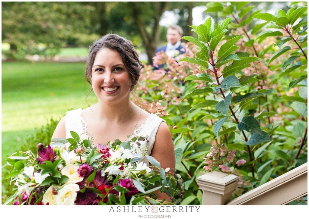 bride, groom, bride and groom, bridal portrait, bouquet, bridal bouquet