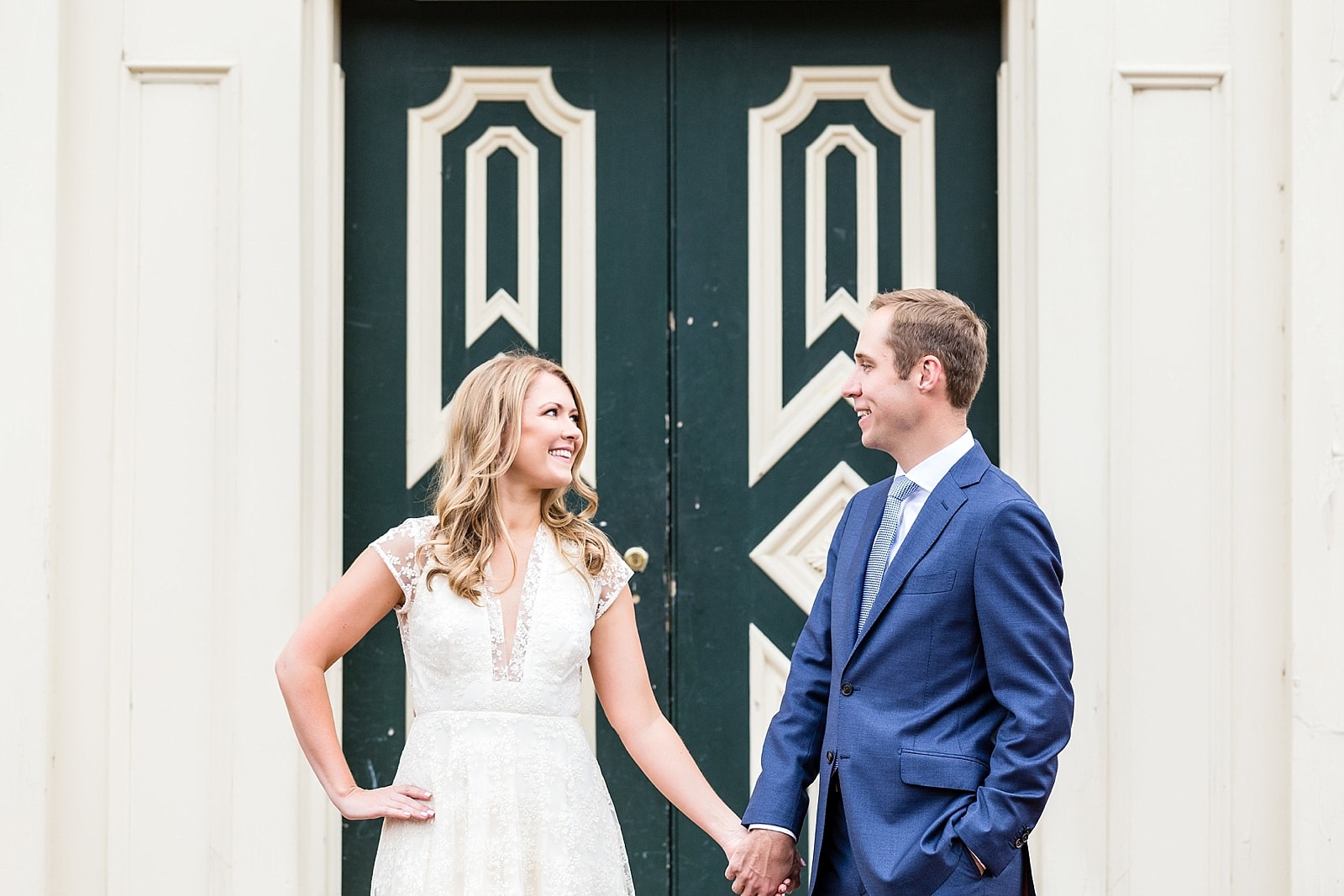 Philadelphia Art Museum engagement session, couple holding hands