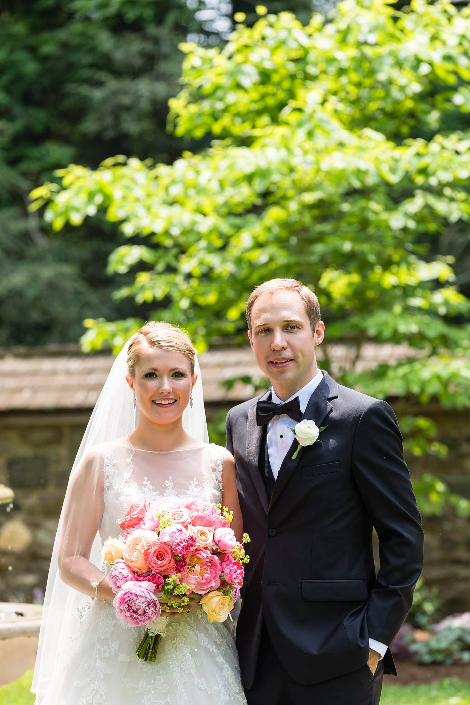 bride and groom portraits, portraits in the park, ridley creek state park portraits
