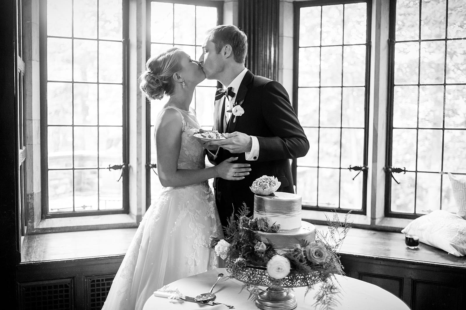 Bride and groom, wedding cake cutting, wedding cake, wedding florals, wedding details, wedding reception,