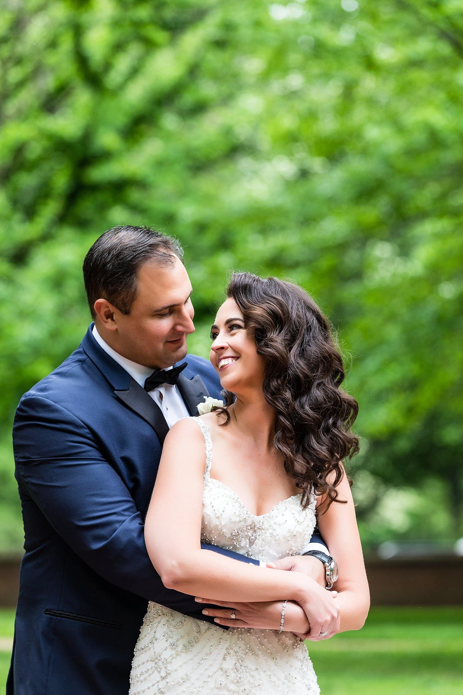 Bride and groom portrait, wedding portrait, bride and groom hugging