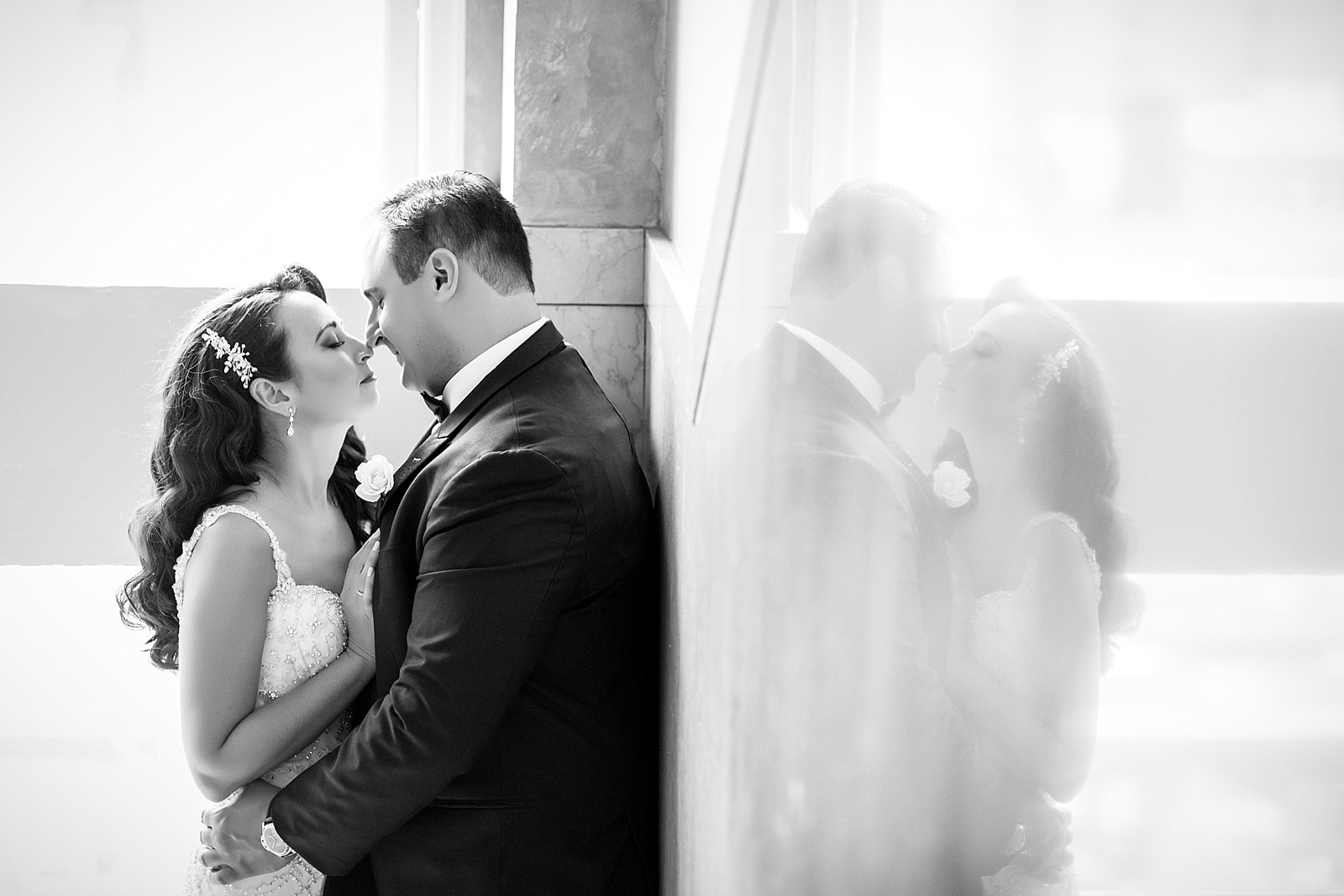 Bride and Groom portrait, Wedding portrait, black and white, reflection 