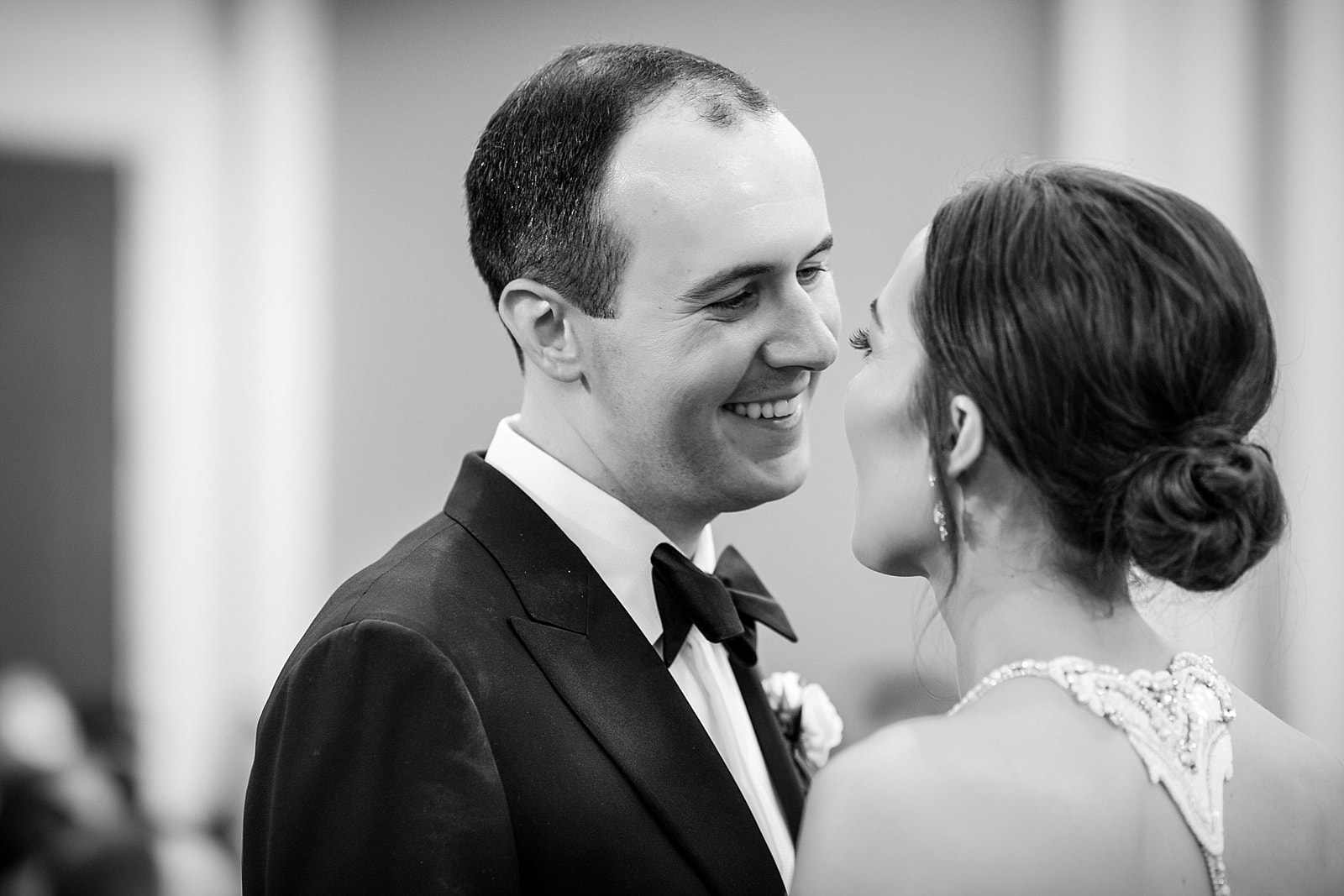 husband and wife, wedding portrait, first dance, bride and groom first dance, black and white 