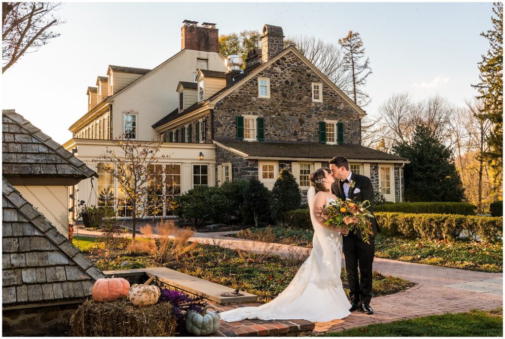 Fall wedding at Grace Winery