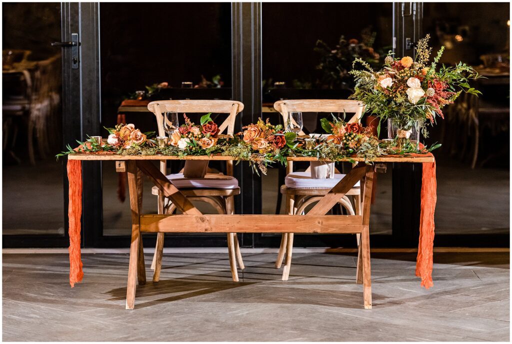 Rustic Fall sweetheart table
